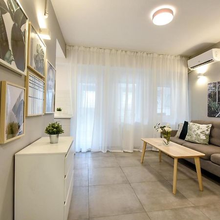 Spacious 1Br In The City Center - Amazing For Extended Stays Bukarest Exterior foto