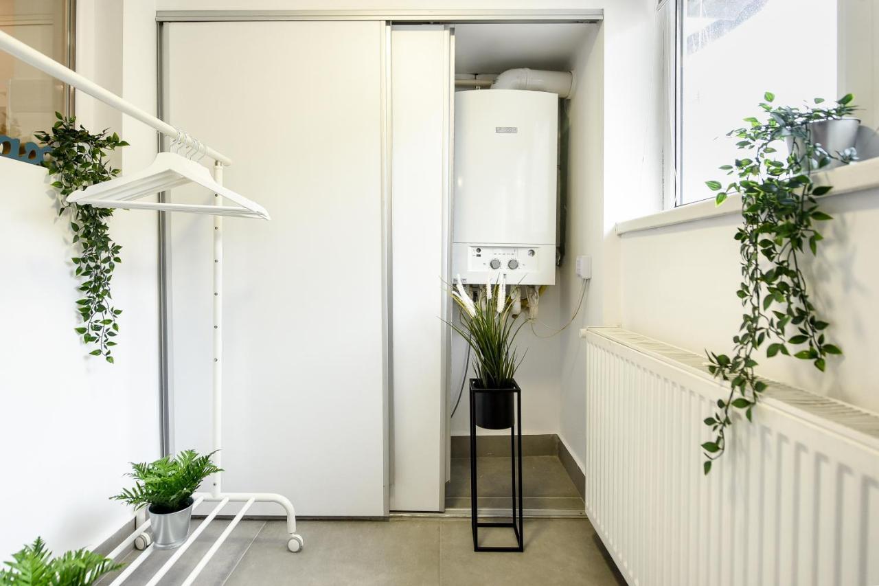 Spacious 1Br In The City Center - Amazing For Extended Stays Bukarest Exterior foto