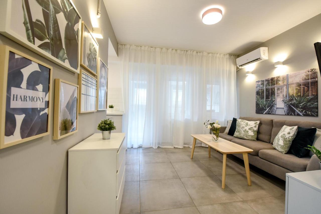 Spacious 1Br In The City Center - Amazing For Extended Stays Bukarest Exterior foto