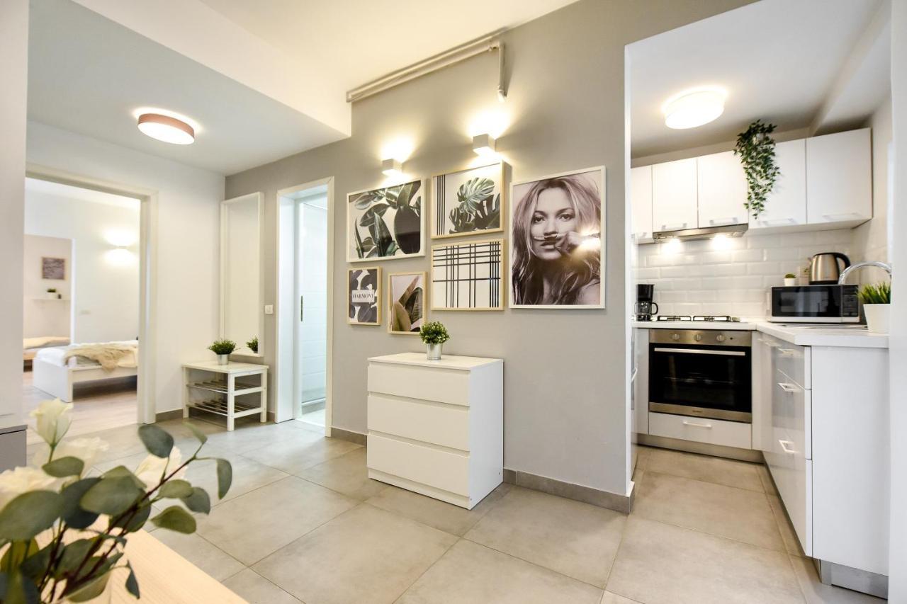 Spacious 1Br In The City Center - Amazing For Extended Stays Bukarest Exterior foto