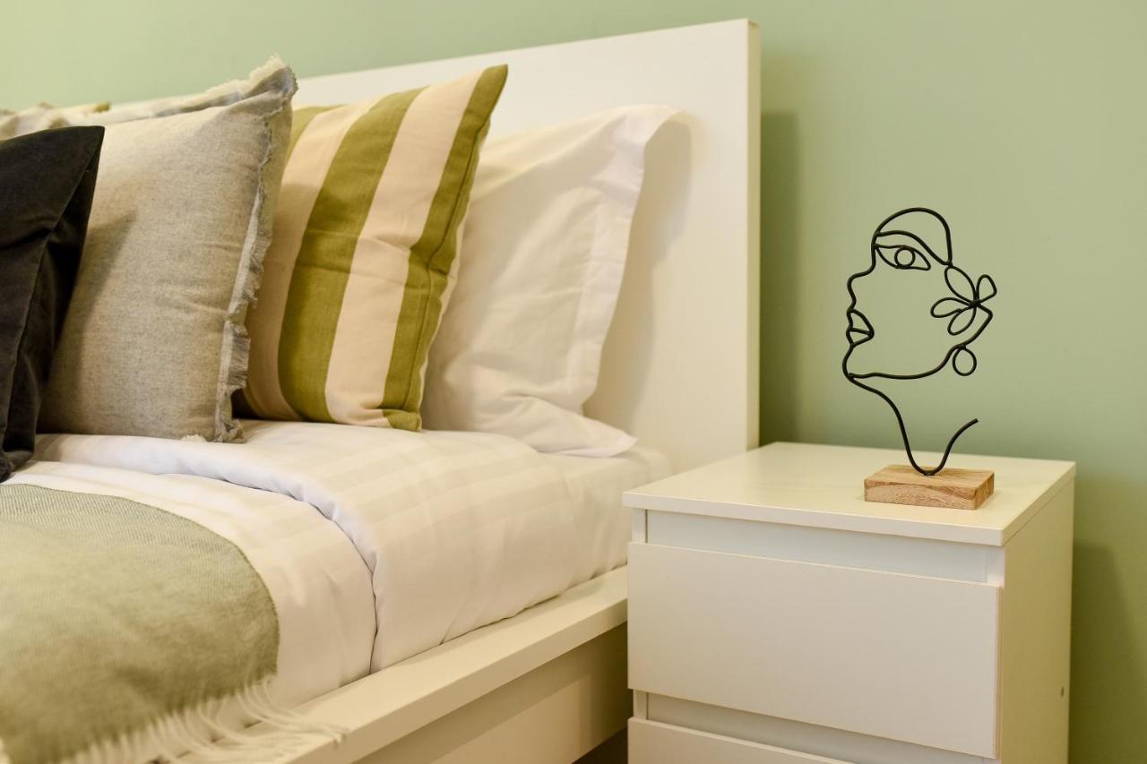 Spacious 1Br In The City Center - Amazing For Extended Stays Bukarest Exterior foto